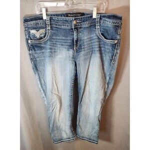 MAURICES Denim Capri Women's 22 Reg Premium Blue Jean Heavy Stitching Bling